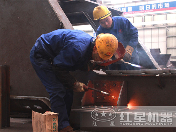 移動制砂機生產(chǎn)車間 移動制砂機生產(chǎn)車間