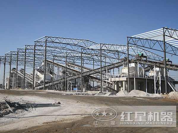 大型機制砂現(xiàn)場 大型機制砂現(xiàn)場