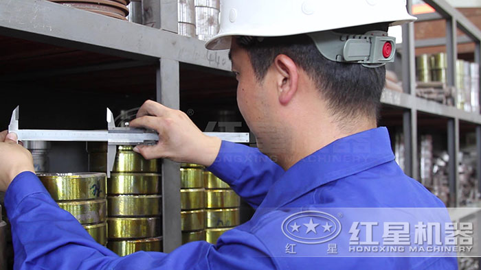 嚴(yán)謹?shù)墓ぷ鲬B(tài)度是對自己也是對客戶的負責(zé)