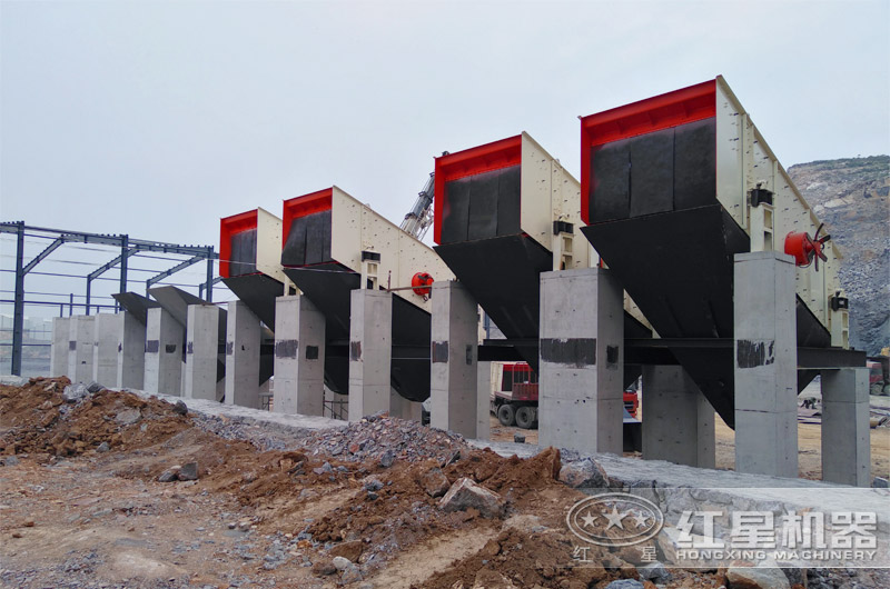 生產(chǎn)線打樁固定現(xiàn)場實拍 生產(chǎn)線打樁固定現(xiàn)場實拍