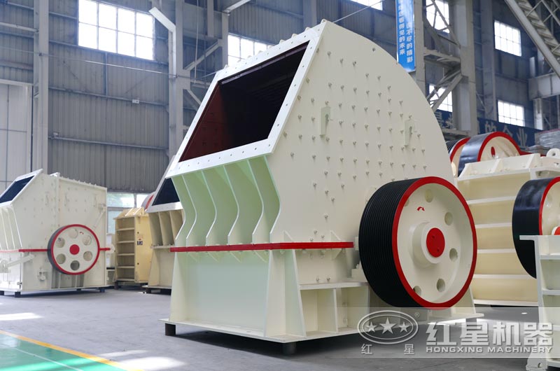 重錘式制砂機(jī) 重錘式制砂機(jī)