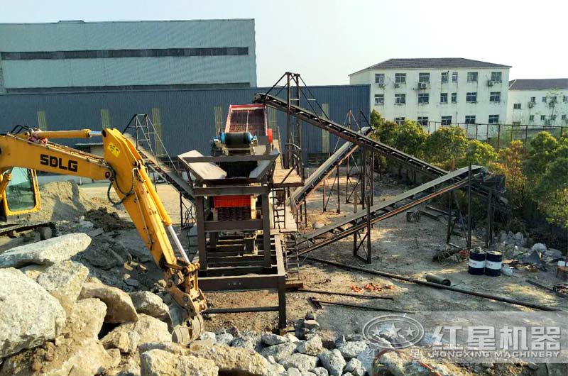 建筑垃圾破碎現(xiàn)場(chǎng) 建筑垃圾破碎現(xiàn)場(chǎng)