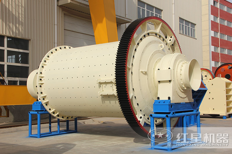 球磨機(jī)廠區(qū)展示一角 球磨機(jī)廠區(qū)展示一角