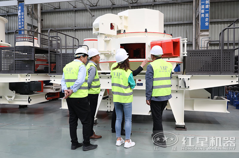 石頭制砂機投資大嗎？球磨機和制砂機哪個制砂效果好