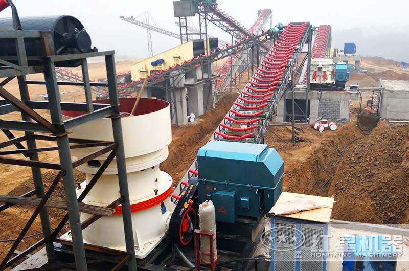 玄武巖碎石生產(chǎn)現(xiàn)場(chǎng)圖 玄武巖碎石生產(chǎn)現(xiàn)場(chǎng)圖