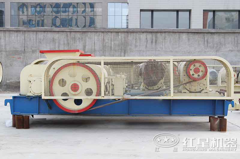 制砂選對(duì)輥破碎機(jī)還是沖擊式制沙機(jī)？