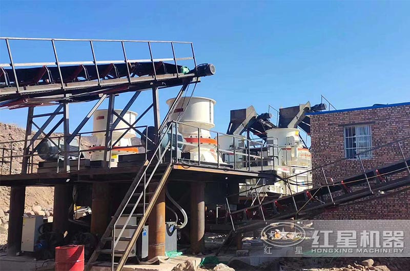 單缸圓錐破碎機加工現(xiàn)場實拍 單缸圓錐破碎機加工現(xiàn)場實拍