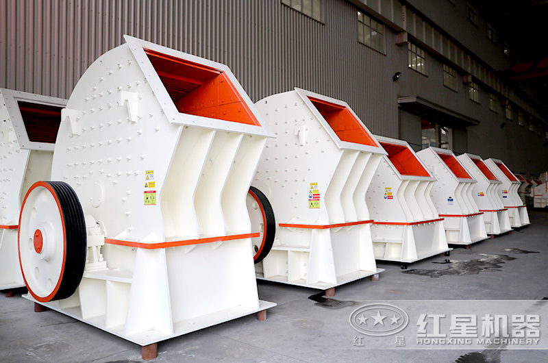 PCZ型重錘式破碎機(jī)，碎石一次成型