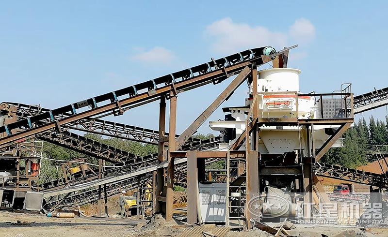 客戶來廠咨詢：想購買日產(chǎn)1000噸的制砂機(jī)，有推薦的型號嗎？