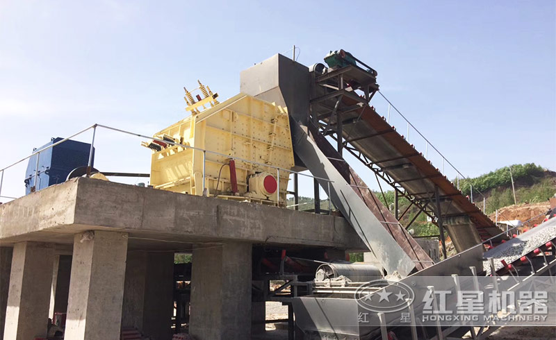 想買一臺破碎礦石的1315反擊破，多少錢？廠家給送貨嗎？