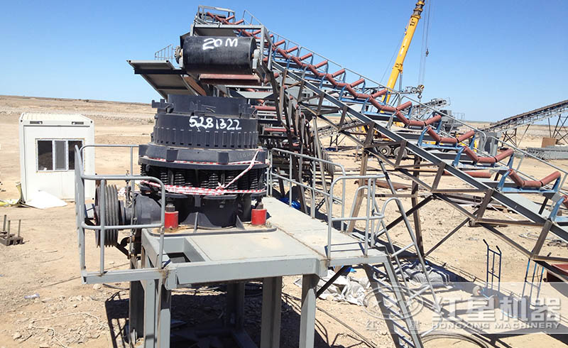 復(fù)合圓錐破碎機生產(chǎn)現(xiàn)場