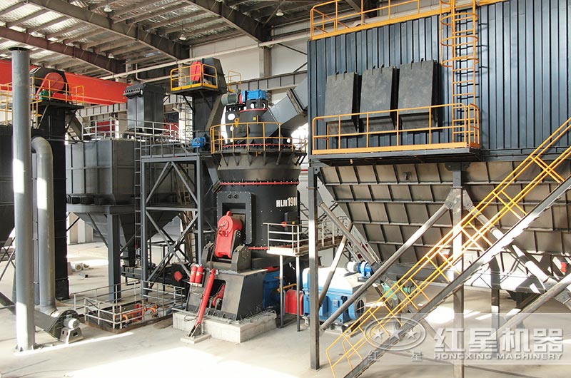 立式磨粉機工作現(xiàn)場圖片