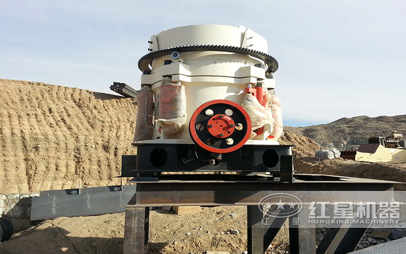 hp300圓錐破碎機(jī)每小時產(chǎn)多少噸？多少錢一臺？